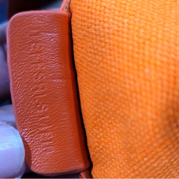 Authentic Burberry gm size handbag - - Picture 4 of 8